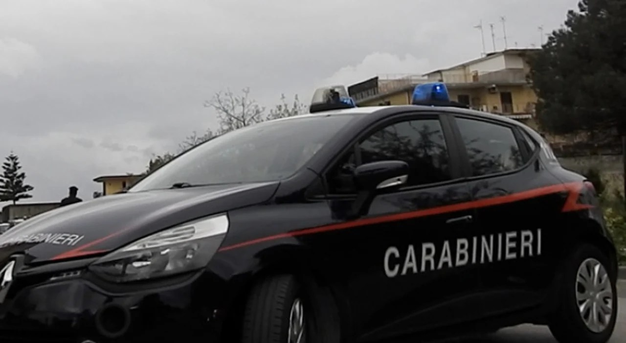 Firenze Accoltellato Durante Una Lite Muore Enne Djjr