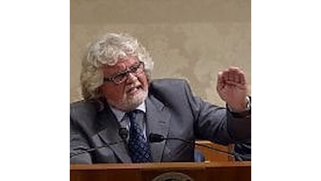 Referendum, Grillo: Denunceremo Renzi per il quesito sulla scheda. Il premier: Nuova legge elettorale in 3 mesi