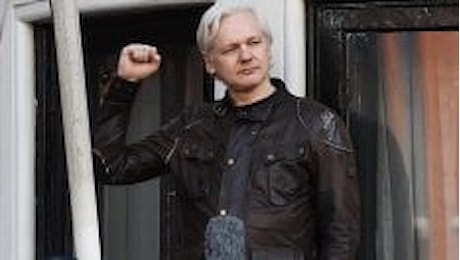Assange, Svezia archivia accusa di stupro. Fondatore Wikileaks: Non perdono né dimentico