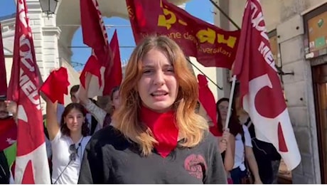 Ecco la replica degli studenti dopo il divieto di esporre il loro striscione sul ponte di Rialto