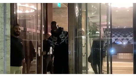 VIDEO / Ecco Super Mario! Balotelli a Genova per le visite mediche