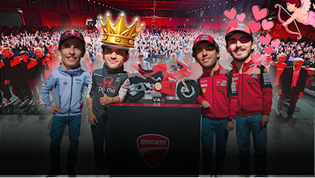 MotoGP 2024. Resoconto finale sulla festa Ducati a Bologna: Jorge Martin campione, Pecco Bagnaia il più amato. E Marc Marquez? [VIDEO]