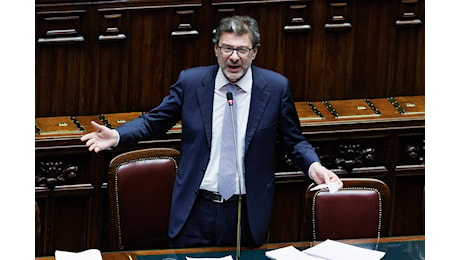 Manovra, Giorgetti: Tagliare spese inutili ministeri o farò io la parte del cattivo