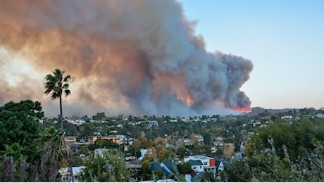 Come potete aiutare le vittime degli incendi della contea di Los Angeles?