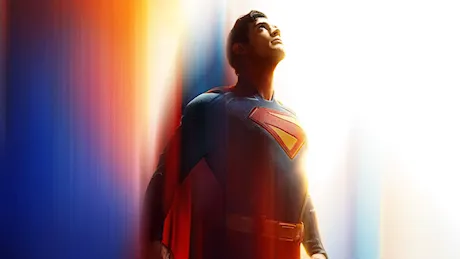 Superman: ecco il poster del film in italiano, che conferma la data di uscita anticipata!