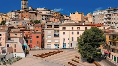 “Artigiani nel Borgo” e “Vintage market”, doppio appuntamento nel centro storico di Frosinone