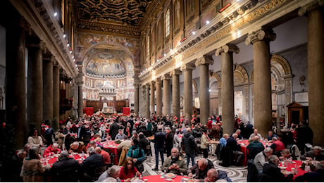 Sant'Egidio: «A Natale un pranzo che vince la solitudine». In 80mila agli eventi in tutta Italia