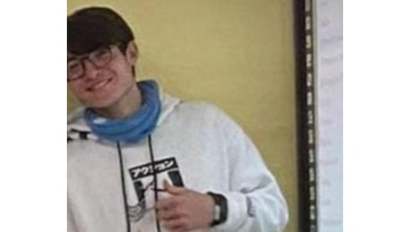 Castellammare, Simeon muore a 18 anni in un incidente: 'Dolore atroce, era un ragazzo splendido'