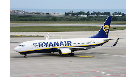 Spagna, multa di 179 milioni a cinque compagnie aeree low-cost. A Ryanair la sanzione maggiore