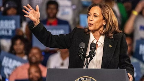 Elezioni presidenziali - Usa 2024, Kamala Harris: «Trump pericoloso, vuole usare l’esercito contro i nemici»