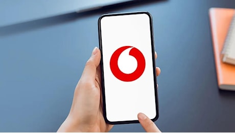 Vodafone down, in tutta Italia segnalati problemi alla linea fissa e a quella mobile