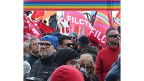 Calenzano, la rabbia dei trasportatori: Il carico e la manutenzione non si possono fare insieme