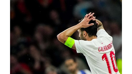 Inter, Calhanoglu segna il rigore ma il VAR annulla: clamoroso in Islanda-Turchia