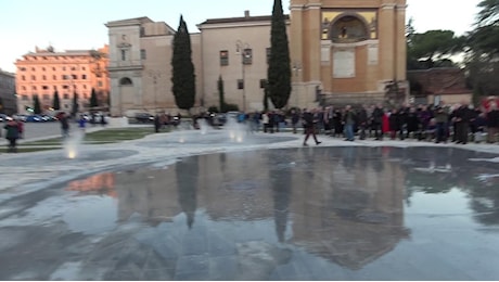 Fontane a raso, luci e giochi d'acqua: ecco piazza San Giovanni versione Giubileo