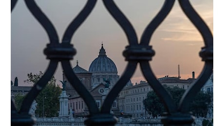 Patrimonio Vaticano, tra le sfide del nuovo Papa anche un bilancio in rosso: cosa sappiamo