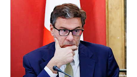 Unicredit, gelo del governo su Bpm. Giorgetti: Operazione non concordata