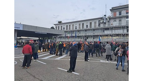 Martedì 26 novembre assemblea pubblica a Biandronno: focus sulla situazione Beko