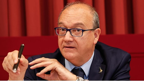 Il ministro Valditara difende la sentenza dei giudici di Firenze sulla violenza sessuale: “I genitori dell’aggressore responsabili civilmente”