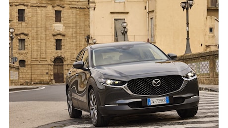 Mazda CX-30: Un “motorone” l'aiuta (un po’) in ripresa