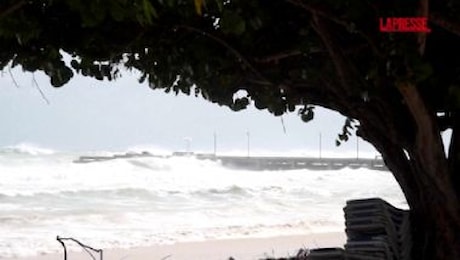 Caraibi, le immagini da Barbados e St Vincent dopo passaggio uragano Beryl
