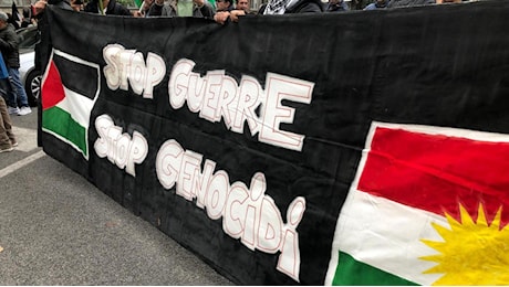 Più di 1500 i partecipanti al corteo pro-Palestina: le immagini della manifestazione in centro a Udine