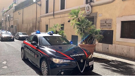 Torture, maltrattamenti e violenze nel centro della Croce Rossa di Roma. Arrestati dieci operatori