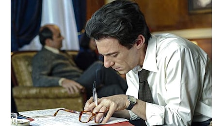 Berlinguer - La grande ambizione, il cast del film con Elio Germano in sala dal 31 ottobre