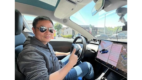 Xpeng, il CEO prova la guida autonoma di Tesla negli USA. Ecco cosa ne pensa