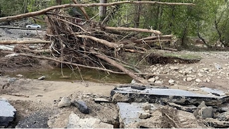 Usa, ciò che resta dopo l'uragano Helen: case distrutte e strade in rovina, le immagini dall'alto