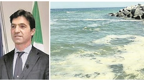 Mucillaggini, il governatore Acquaroli: «Un tavolo in Regione per aiutare la pesca. Prematuro chiedere lo stato di calamità»