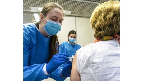 Influenza, in Lombardia parte la campagna vaccinale gratuita: cosa bisogna sapere