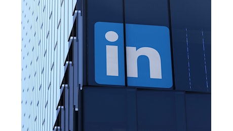 LinkedIn, multa da 310 milioni di euro per aver violato le regole sulla privacy dell’Ue