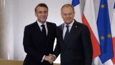 Emmanuel Macron in visita a Varsavia per parlare di Ucraina