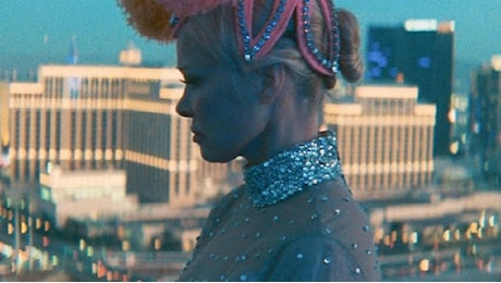 The Last Showgirl, il teaser trailer del film con Pamela Anderson diretto da Gia Coppola