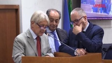 Napoli, il Consiglio regionale respinge la mozione di sfiducia al Presidente De Luca