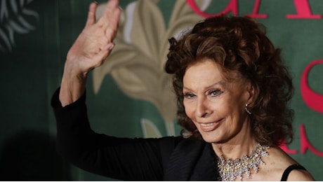 Sophia Loren compie 90 anni: i ruoli e i premi internazionali della diva italiana del cinema