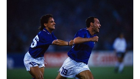 Roberto Baggio, Donadoni e i tifosi di tutta Italia al fianco di Schillaci: #forzatotò, non mollare