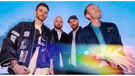 Coldplay, esce l'album Moon Music. Decimo disco per la band: «Dopo il dodicesimo ci ritiriamo»