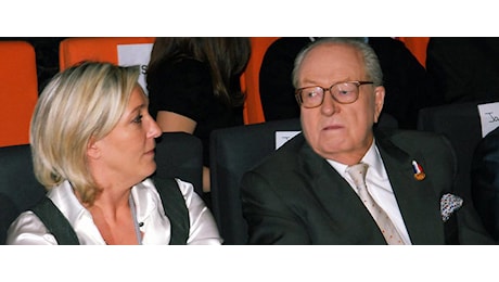 Addio a Jean-Marie Le Pen, leader dell'estrema destra francese. Incidente in mare per la figlia Marine