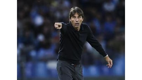 Napoli, Conte: 'I tifosi mi chiedono lo scudetto, ma ci vuole pazienza'