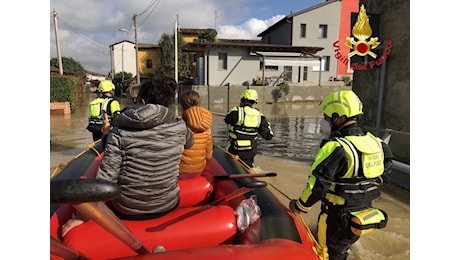 Intervento dei pompieri per l’esondazione del fiume Serio a Vidolasco