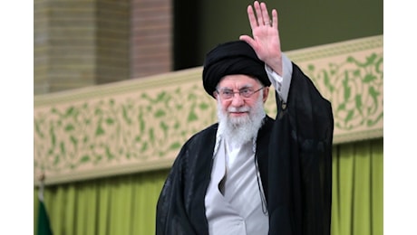 Khamenei: Risposta devastante contro Israele, prima del voto in Usa. Ancora raid e morti in Libano