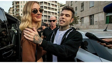 Chiara Ferragni e Giovanni Tronchetti Provera, imbarazzo alla recita di Natale: incontrano i loro ex. E con Fedez è gelo