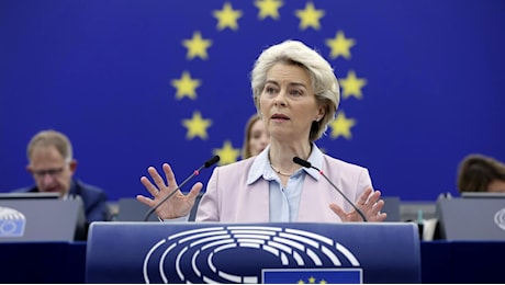 Ora von der Leyen rischia di saltare: cosa c'è dietro la lite tra destra e sinistra in Ue