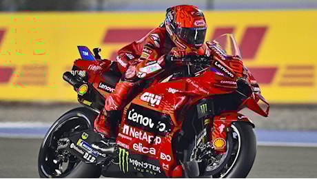 Qatar, Marc Marquez, che dominio! È ancora pole. Flop Bagnaia: cade e partirà 11°