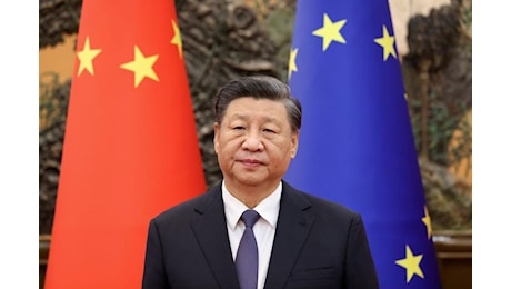 La Cina apre bene dicembre grazie al pmi solido. Ma Trump minaccia super dazi a tutti i Brics e lo yuan soffre