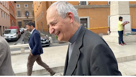 Il cardinale Zuppi scherza sui pronostici: “Tanti speravano in me? Io mai, prima deve vincere lo scudetto il Bologna”