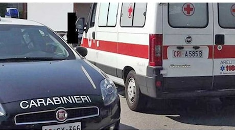 Si toglie il velo in strada, 15enne picchiata dalle coetanee