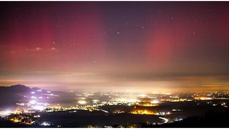 L'anno nuovo inizia con l'Aurora Boreale in Italia: spettacolo della natura unico anche in Romagna