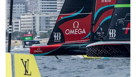 Team Emirates New Zealand ottiene due vittorie all'inizio della 37^ America's Cup Louis Vuitton